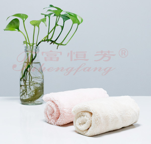 珊瑚绒礼品方巾